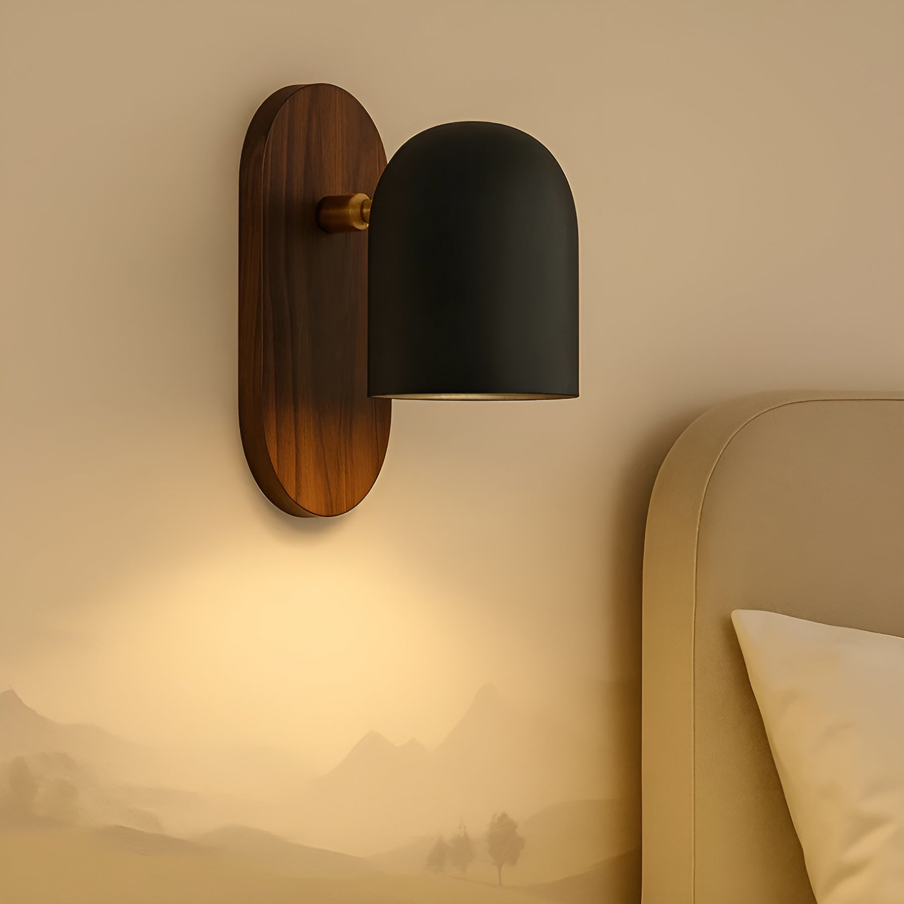 Vegglampe i Valnøttre – Varmt og Naturlig Lys | Perfekt for Stue og Gang