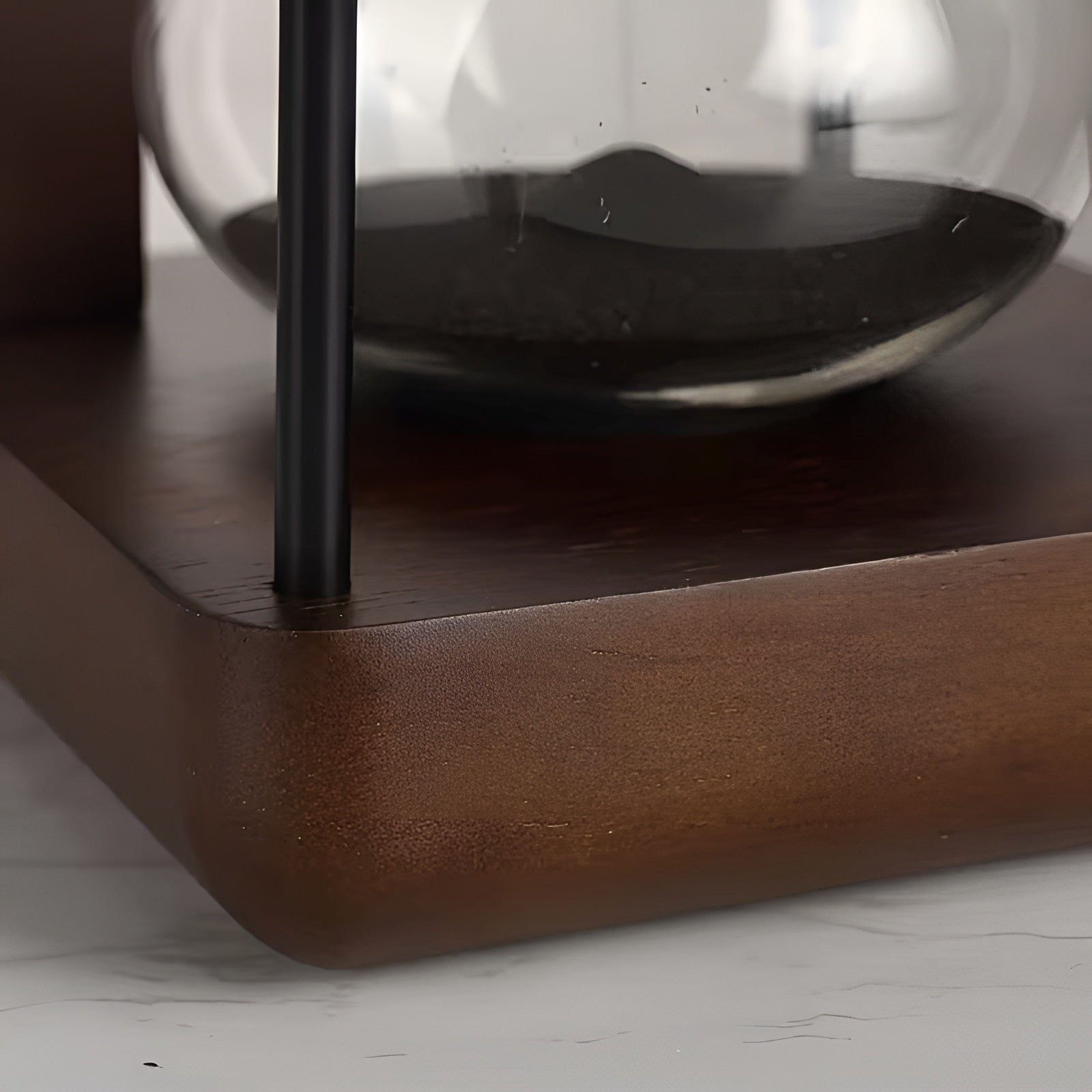 Tretimeglass 30 Minutter – Dekorativt i Massivt Tre | Perfekt for Kontor og Hjem