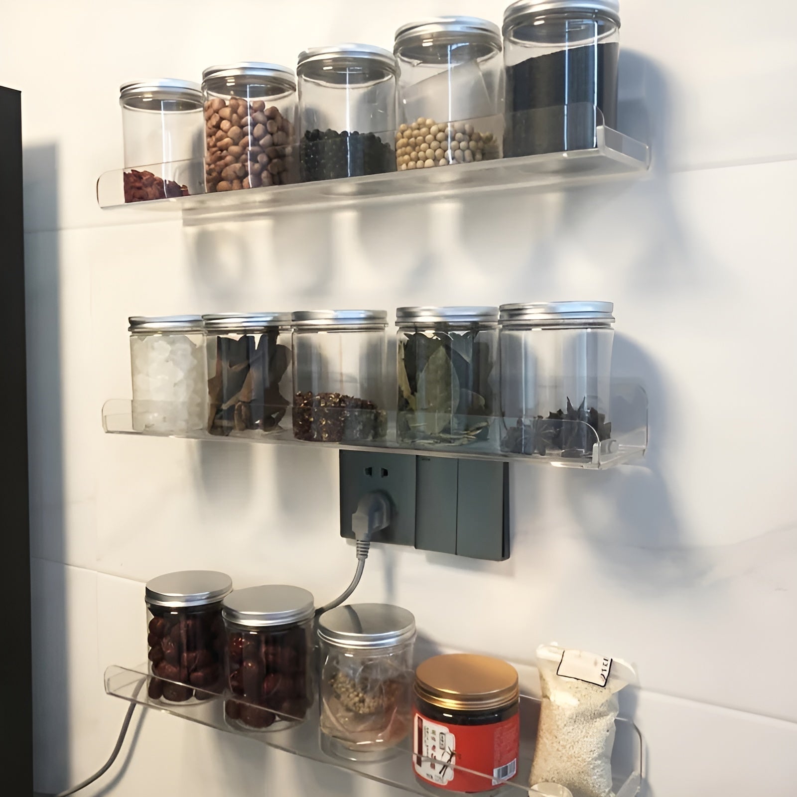 Akryl Vegghylle – Uten Boring og Enkel Montering | Perfekt for Bad og Kjøkken