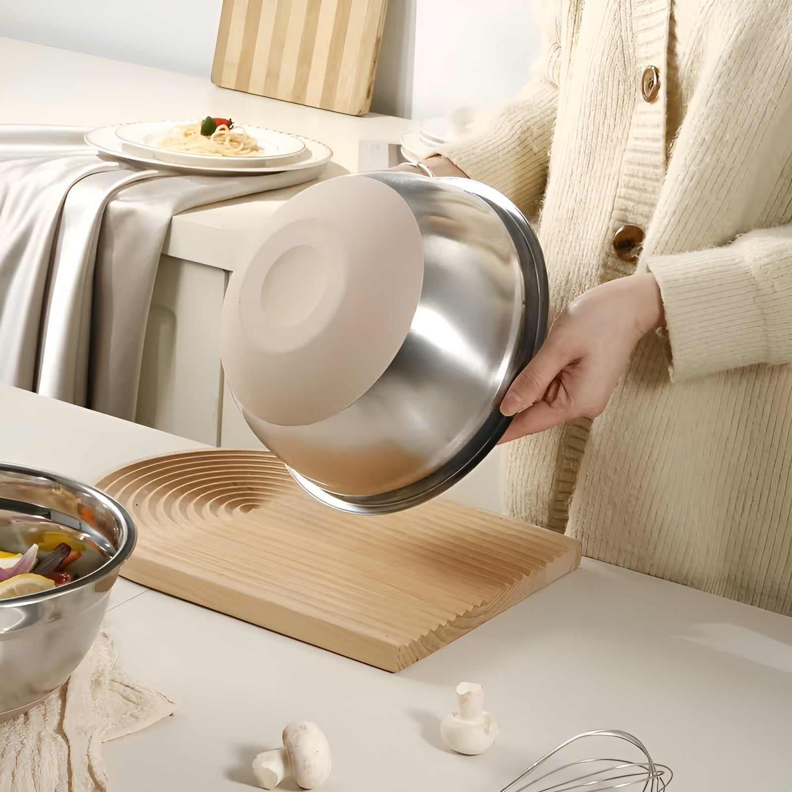 Rørbollesett i Rustfritt Stål (15 deler) – Sklisikker Silikonbunn | Perfekt til Baking og Matlaging