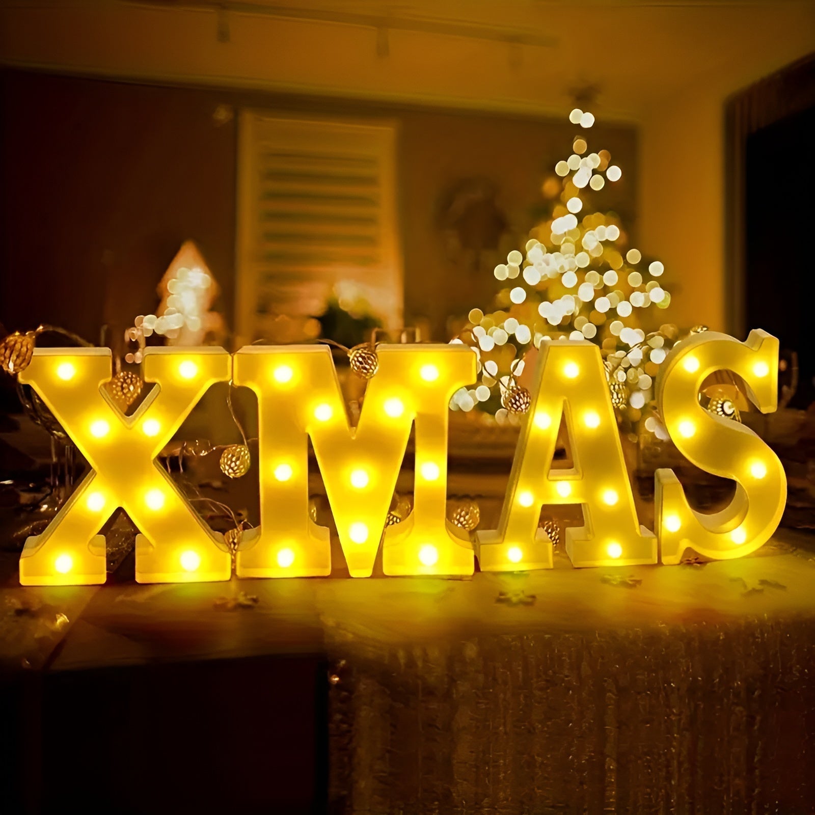 LED Julebokstaver – Varm og Stemningsfull Lysdekor | Batteridrevet for Innendørs Bruk og Julefeiring