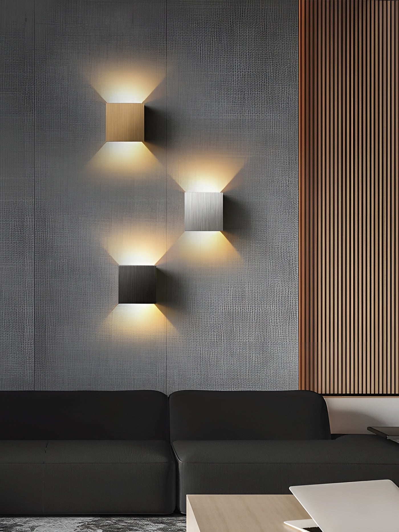 Kvadratisk Vegglampe – Moderne og Stilren | Perfekt for Stue og Soverom