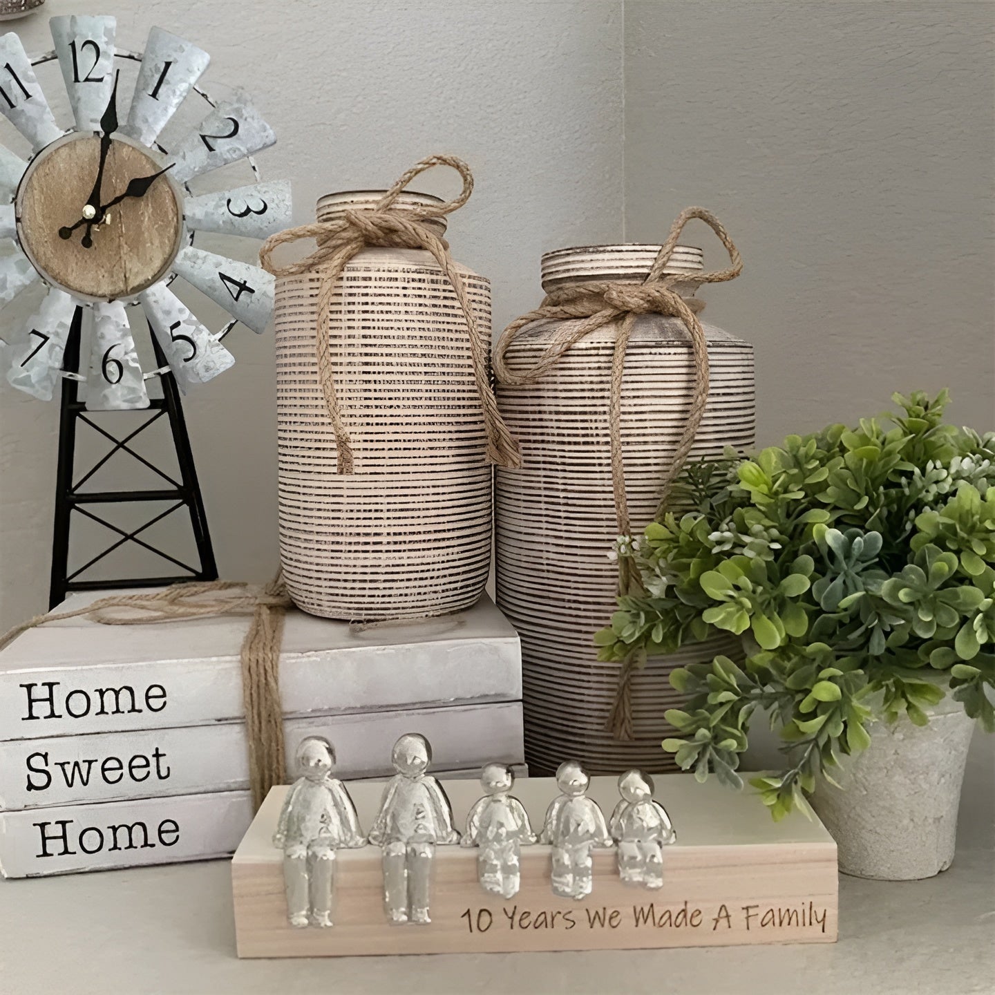 Skulptur Evig Familie – Uttrykk for Samhold og Harmoni | Tidløs Dekorfigur til Hjemmet