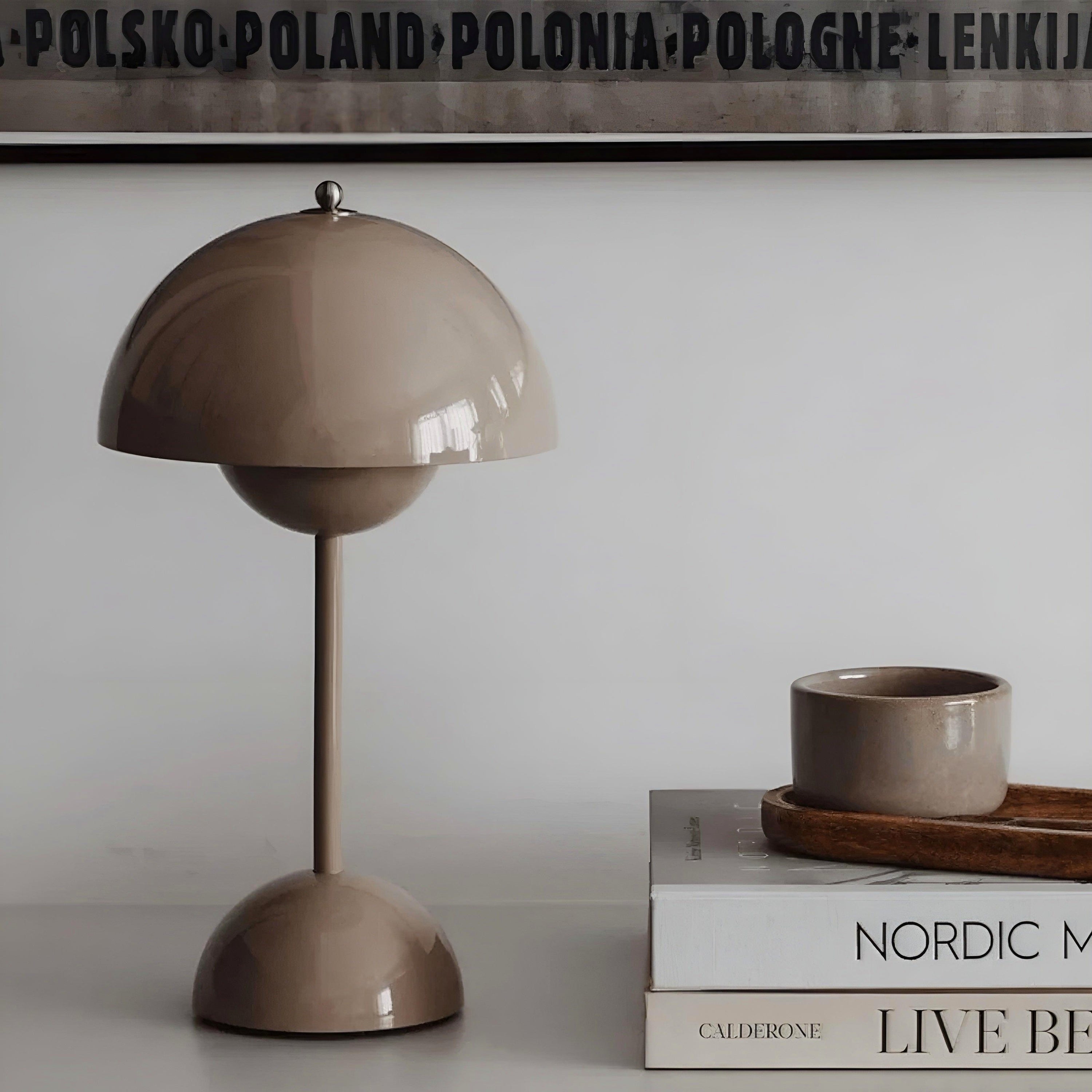 Bilde av Nordvik – Skandinavisk Dimbart LED Bordlampe fra Velisse