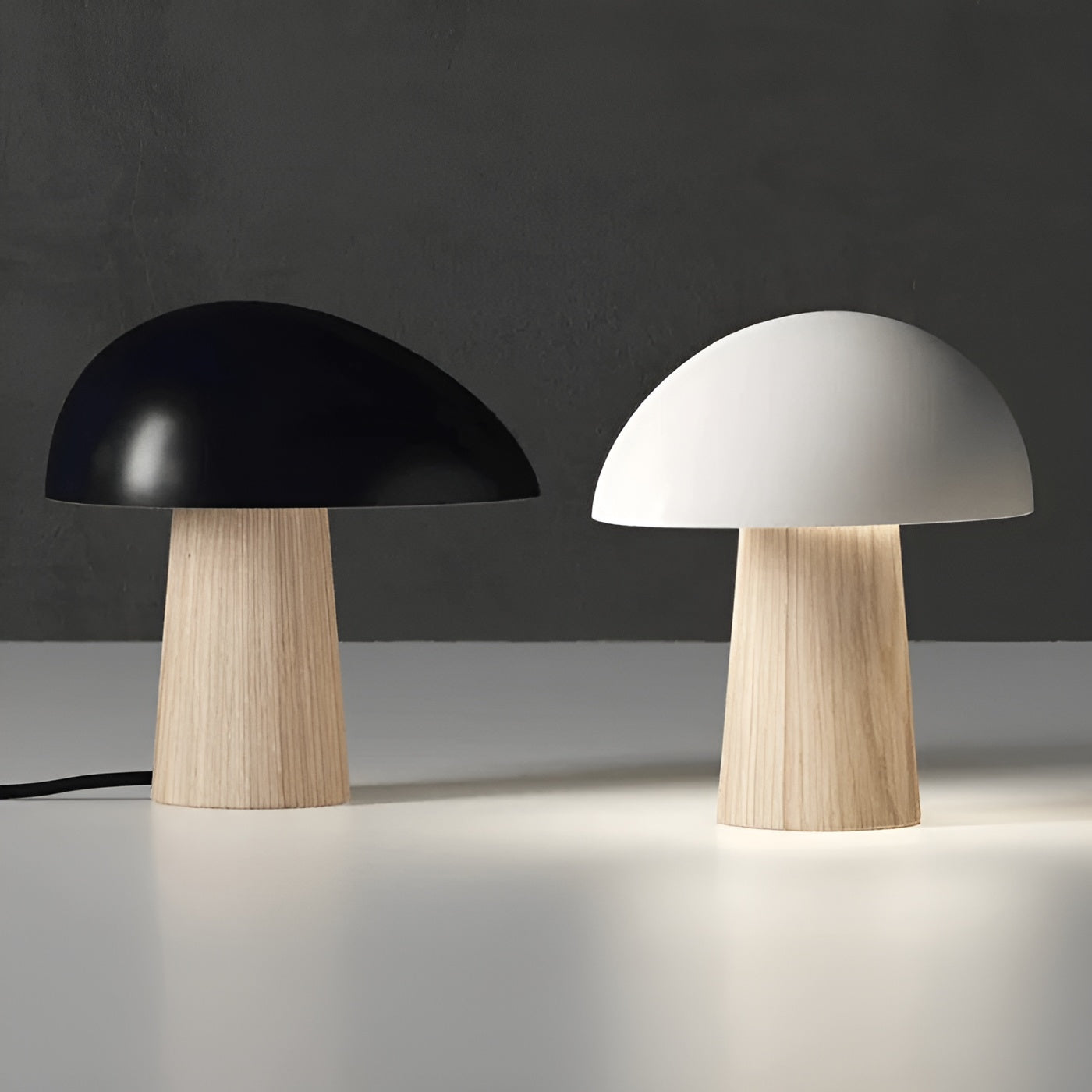 Minimalistisk Bordlampe – Skandinavisk Design med Varmt Lys | Perfekt for Stue og Soverom