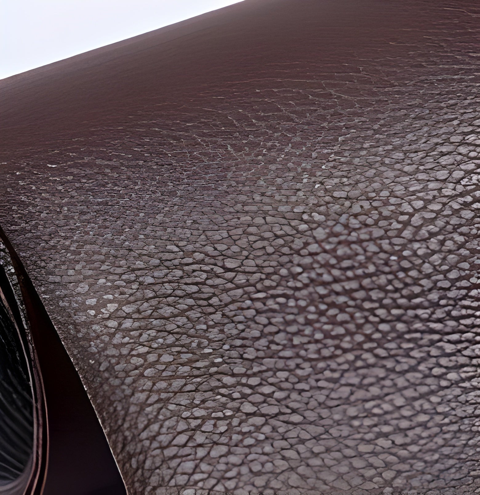 Selvklebende Lapp i Skinn – Enkel Reparasjon av Sofa, Vesker og Klær