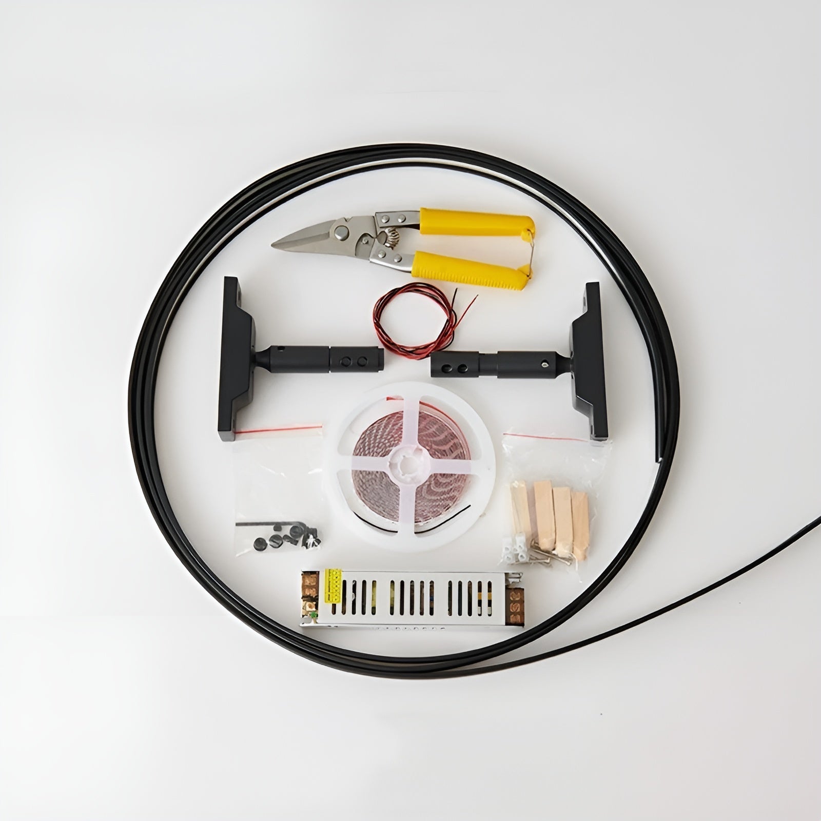 Led-Vegglampe I Lineært Design – Slank Design I Stål | For Stuer Og Soverom