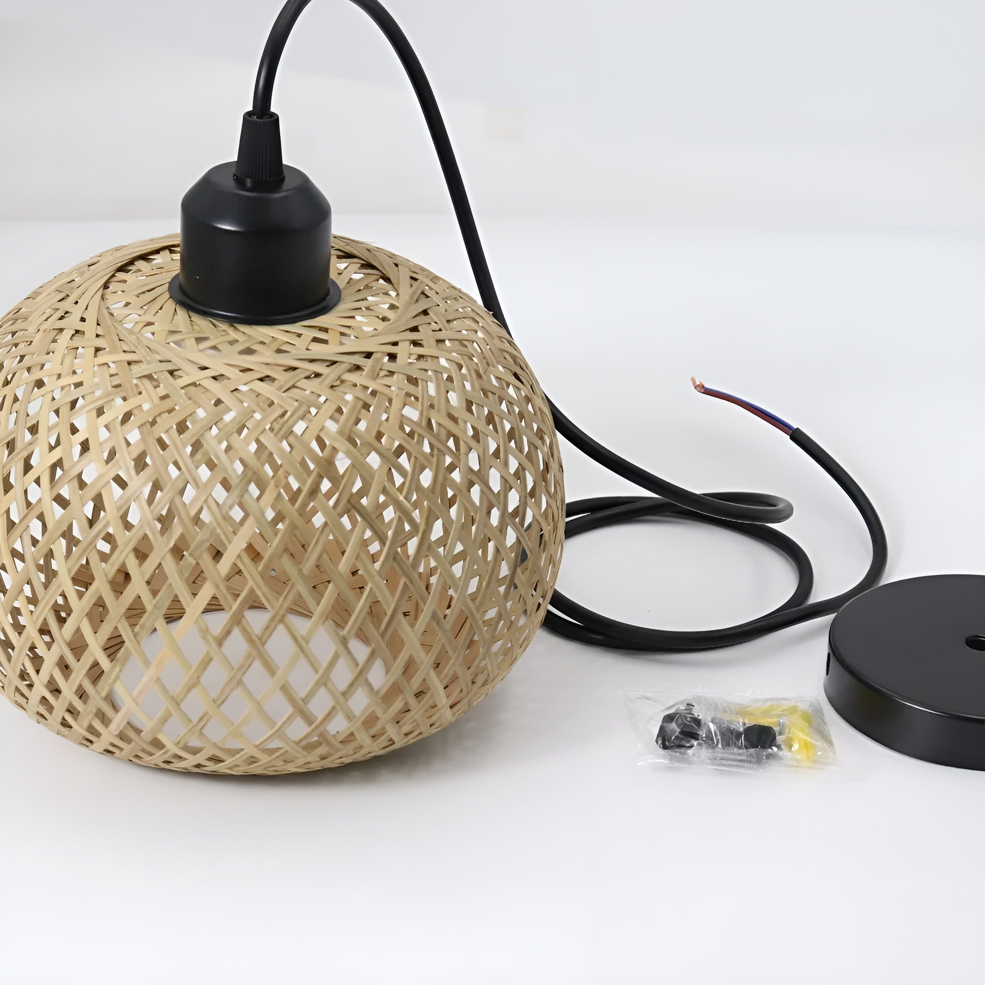 Bambus Taklampe – Naturlig Rattan-Design | Håndlaget for Stue, Kafé og Restauranter