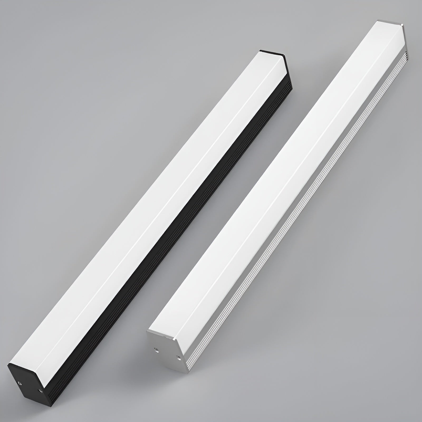 Langstrakt Veggspeilbelysning – Superklar LED | Moderne og Dekorativ for Bad og Hjem