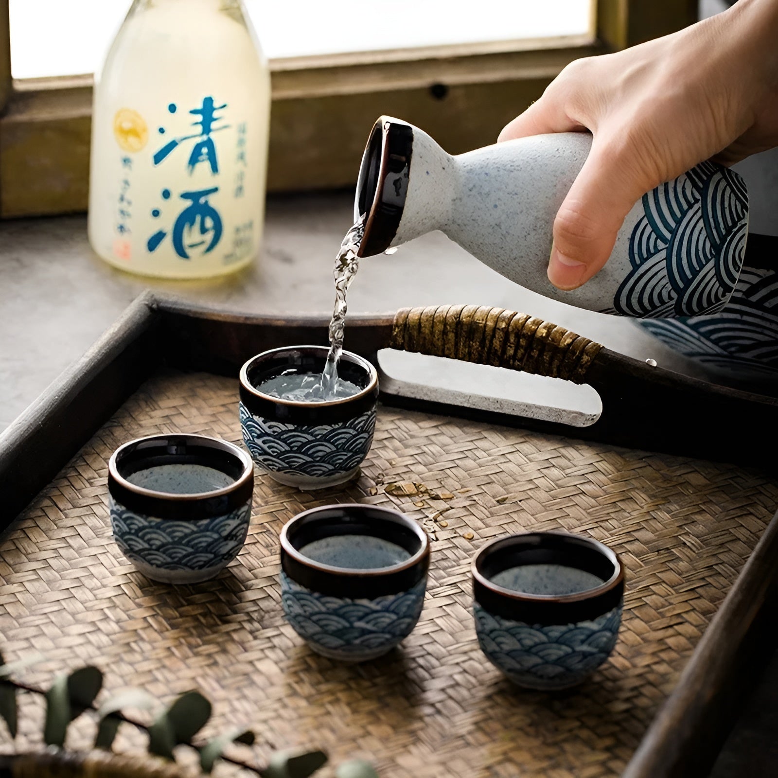 Japansk Sakesett i Keramikk – Tradisjonelt og Elegant | Perfekt for Hjem, Restaurant og som Gave