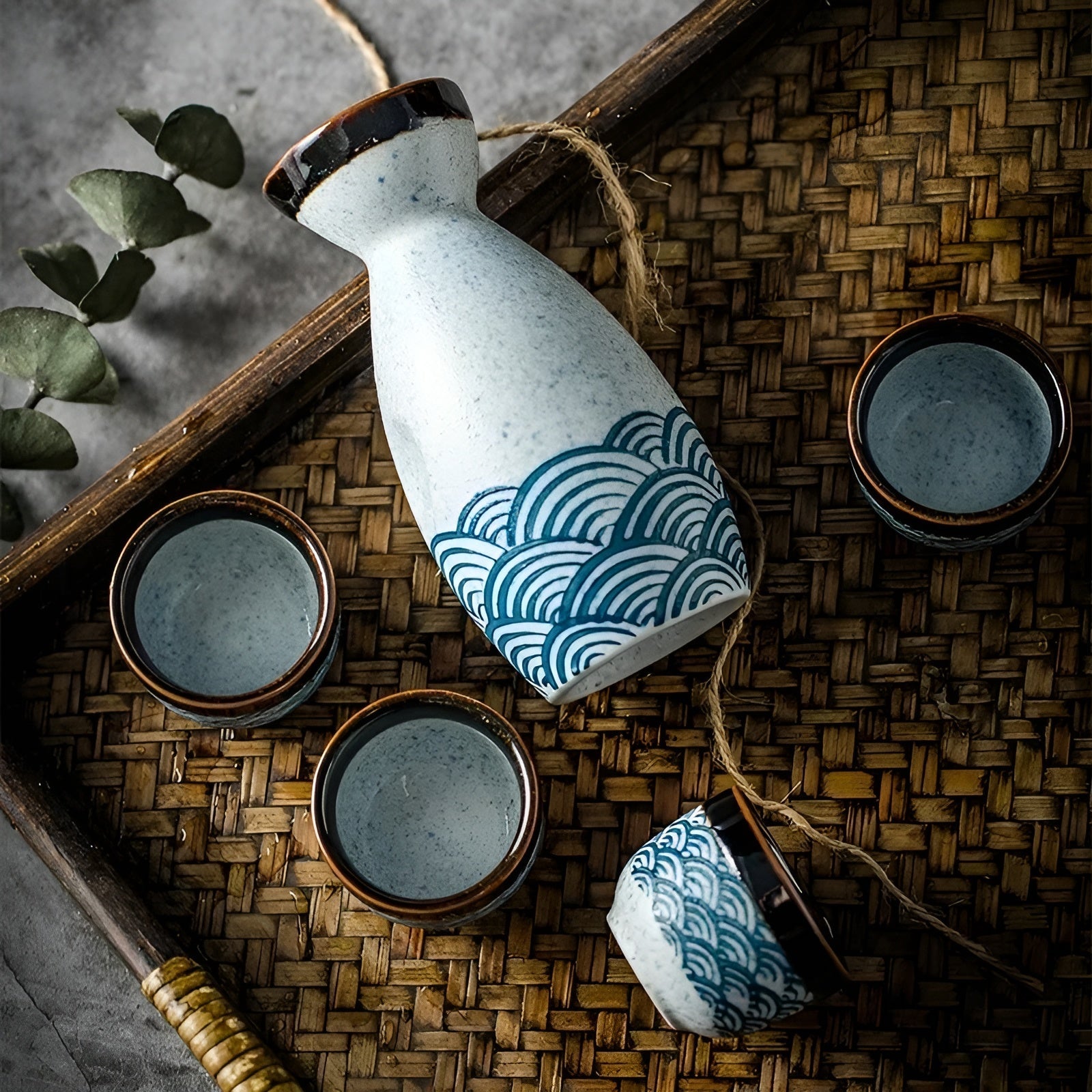Japansk Sakesett i Keramikk – Tradisjonelt og Elegant | Perfekt for Hjem, Restaurant og som Gave