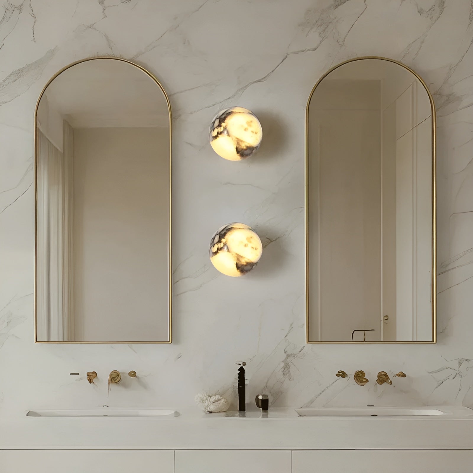 Vegglampe i Naturstein – Elegant LED-lys med Marmorlook | Perfekt for Stilfull Hjemmedekorasjon