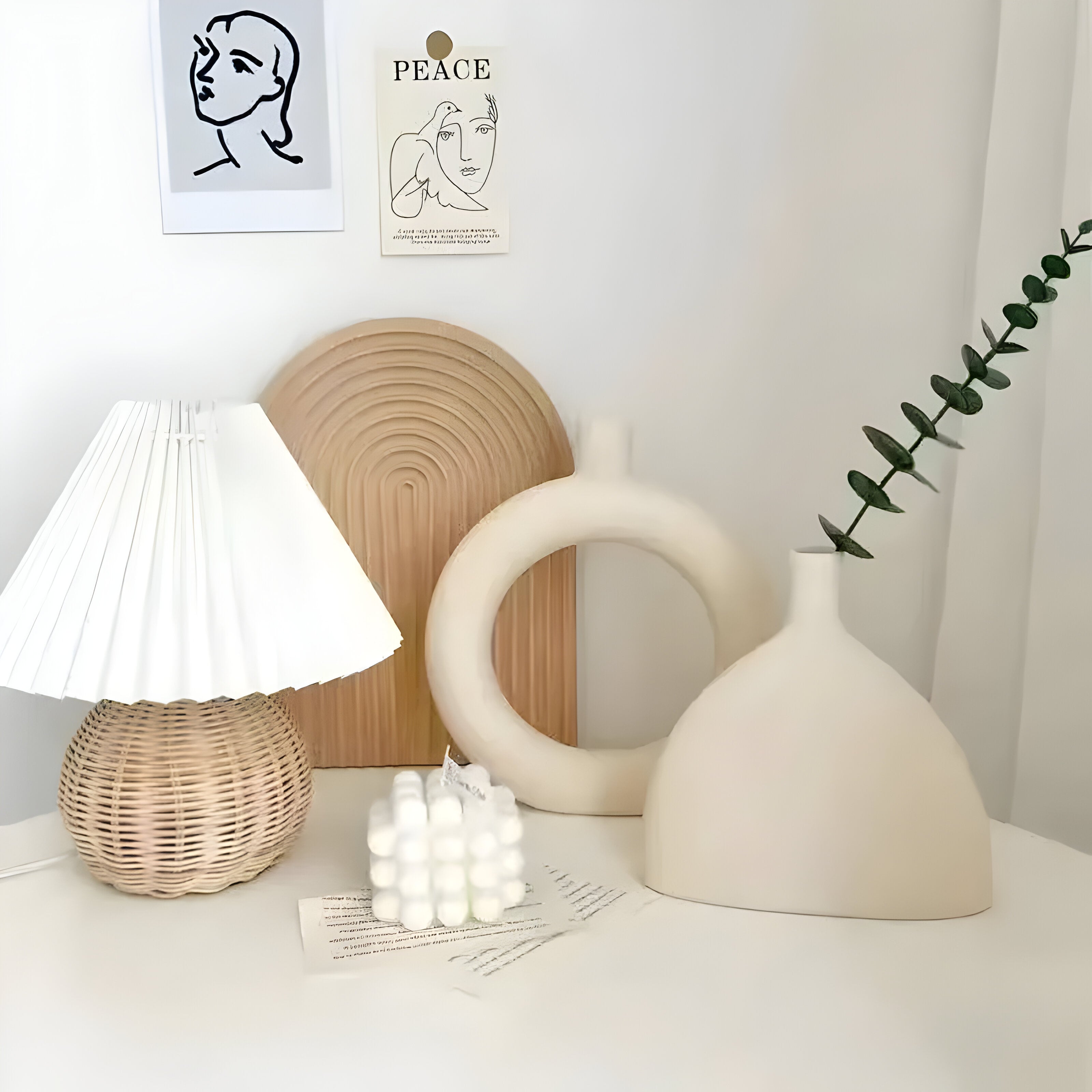 Bilde av Syril - Moderne Keramisk Blomster Vase fra Velisse