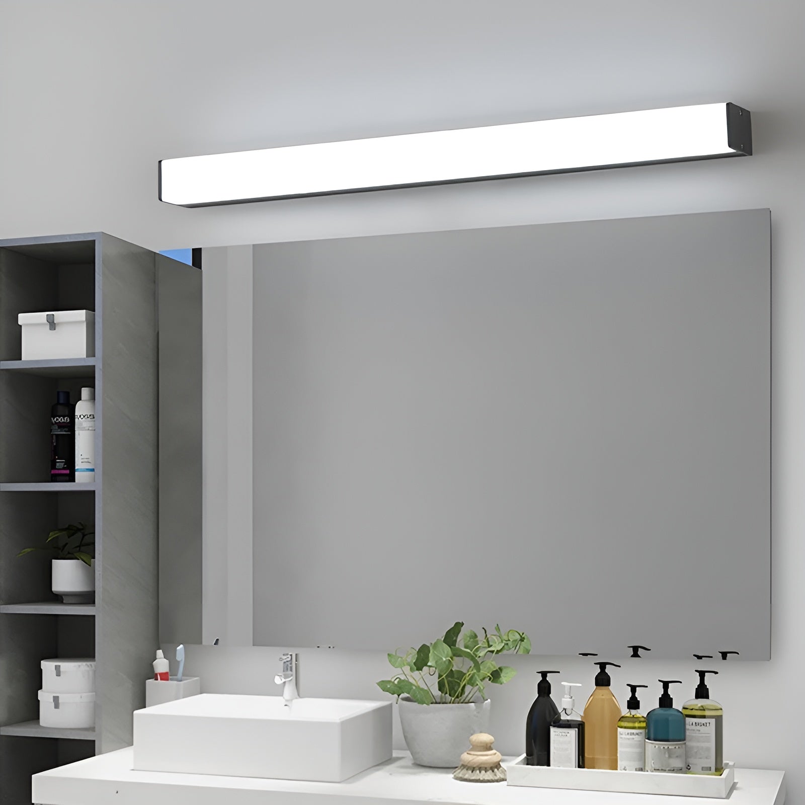 Langstrakt Veggspeilbelysning – Superklar LED | Moderne og Dekorativ for Bad og Hjem