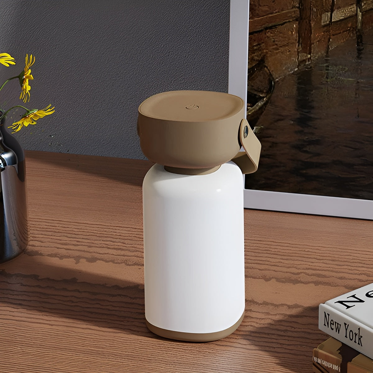 Vanntett LED Bordlampe – Bærbar og Dekorativ | Moderne Sylinderdesign