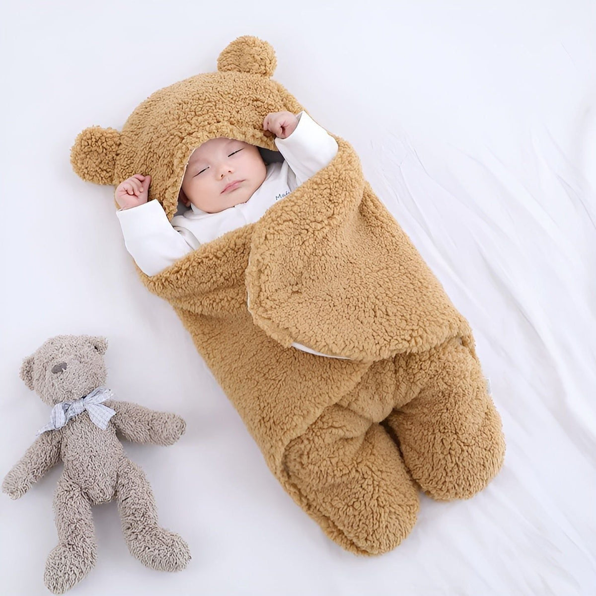 Cuddle Cloud – Koselig Babypose med Bjørneører