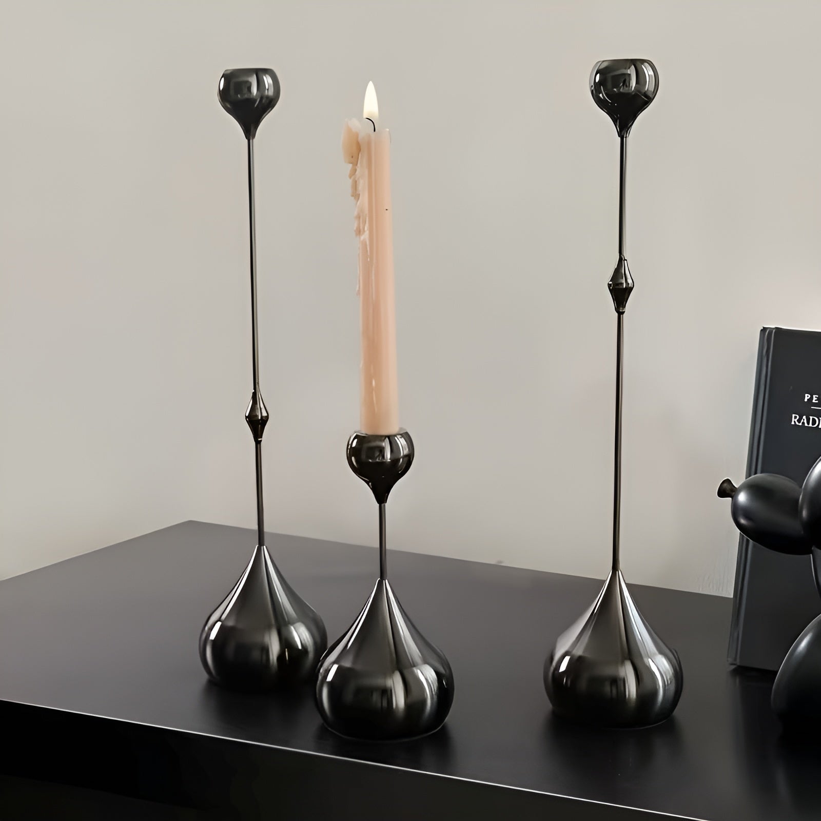 3-pakning Med Lysestaker I Dråpeform – Minimalistisk Design I Svart Metall | Dekorativt Til Stuen Bordet Og Kafeen