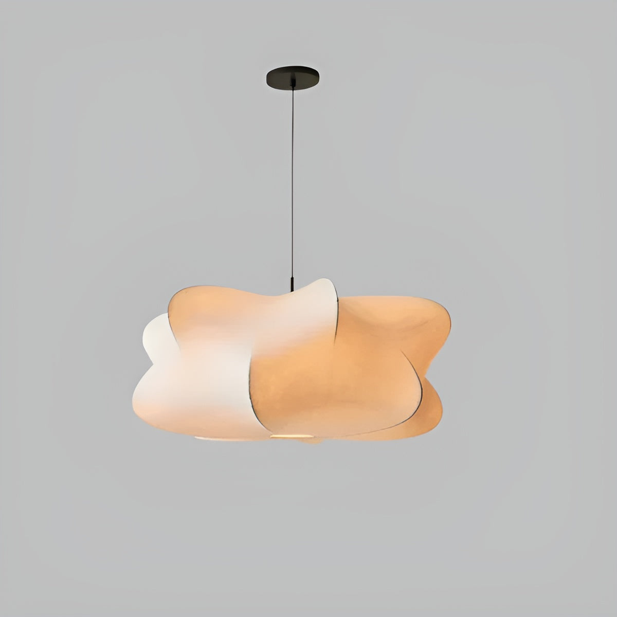 Silke Pendellampe – Elegant Wabi-Sabi Design | Mykt og Varmt Lys til Stue og Spiseområde