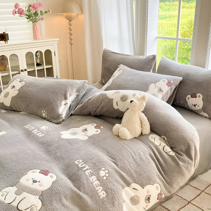 Fløyelssengetøy med Bjørnemotiv – Mykt og Koselig | Perfekt for Høst og Vinter