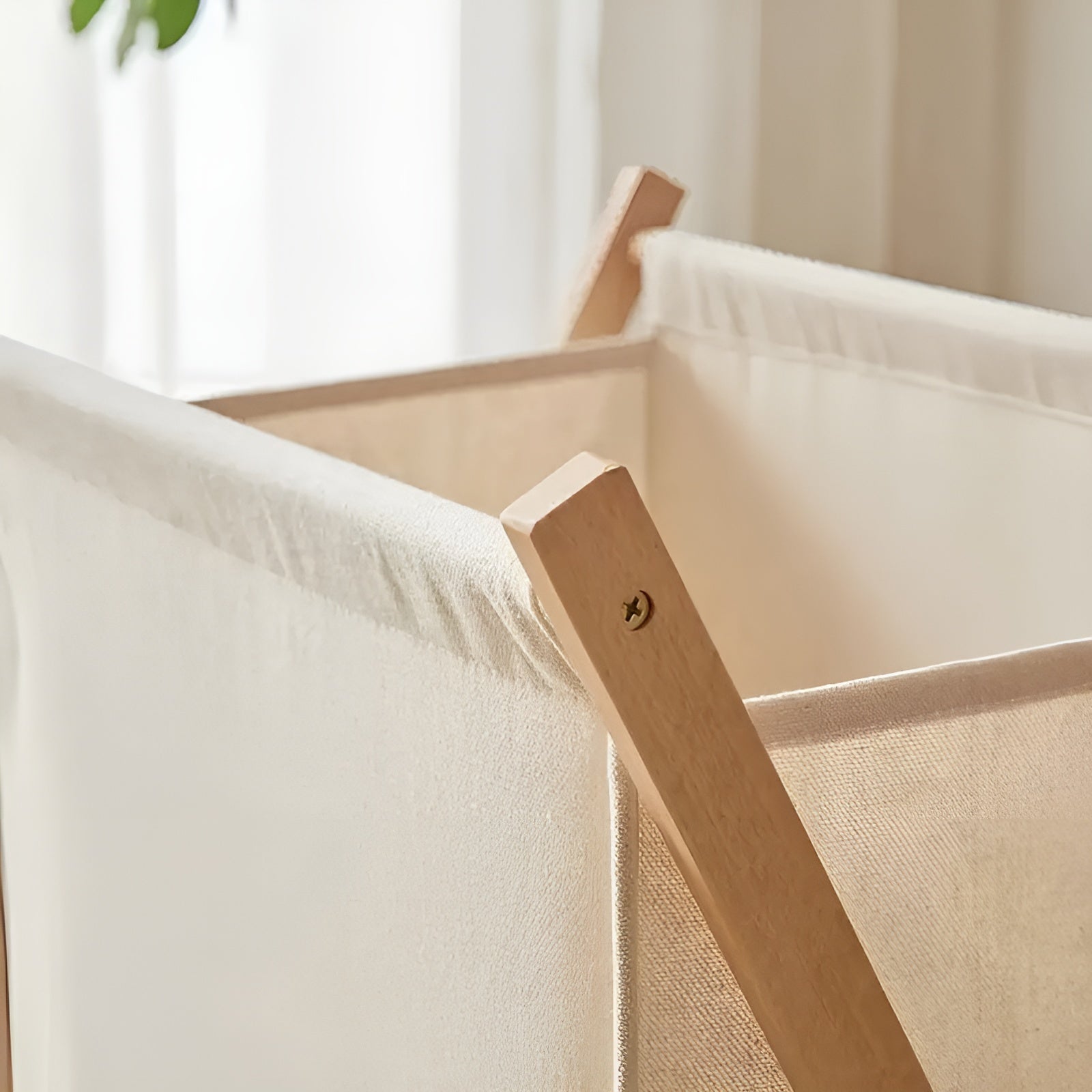 Sammenleggbar Skittentøyskurv i Tre – Robust, Dekorativ og Funksjonell | Perfekt for Bad og Soverom