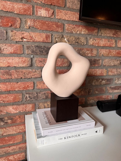 Abstrakt skulptur "Eternal Flow" – Moderne og elegant kunst