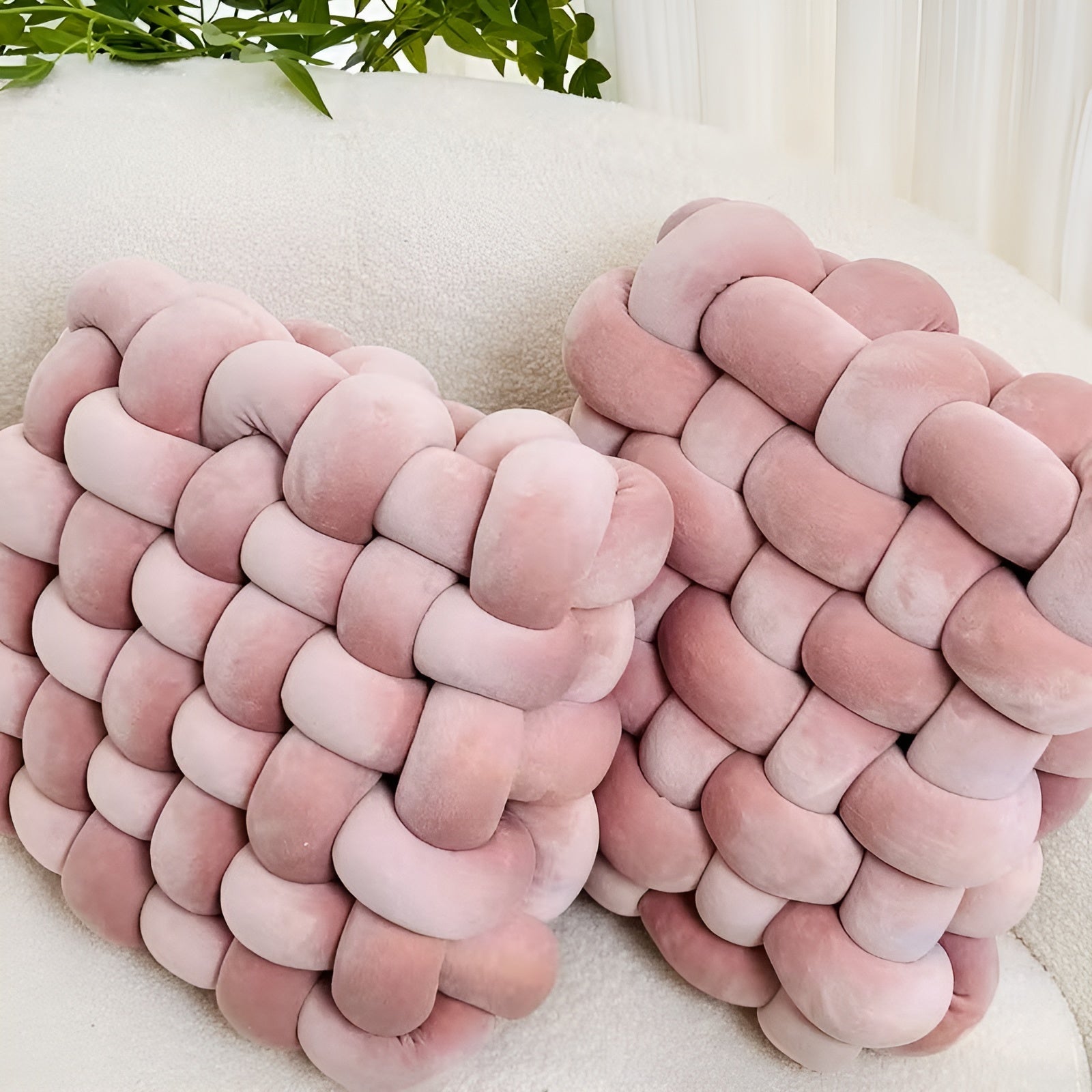 Knutedekorputer i 2-pakning – Myke og Dekorative | Perfekt for Sofa, Seng og Stue