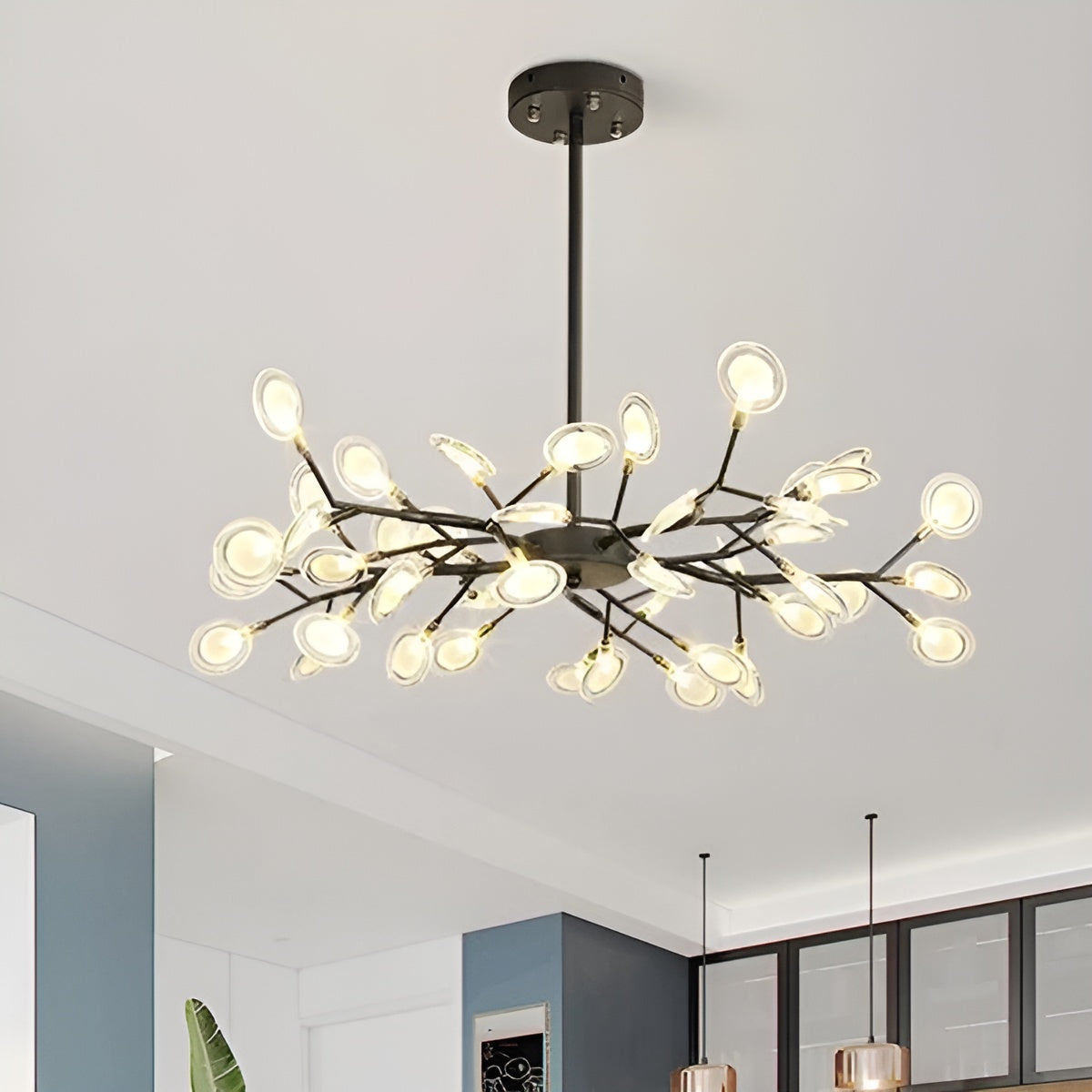 Lysekrone med Grenform – Elegant og Stemningsfull | Ildflue-effekt for Koselig Belysning