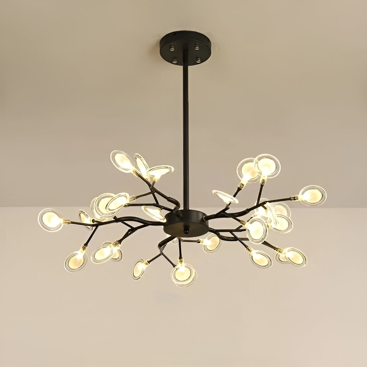 Lysekrone med Grenform – Elegant og Stemningsfull | Ildflue-effekt for Koselig Belysning
