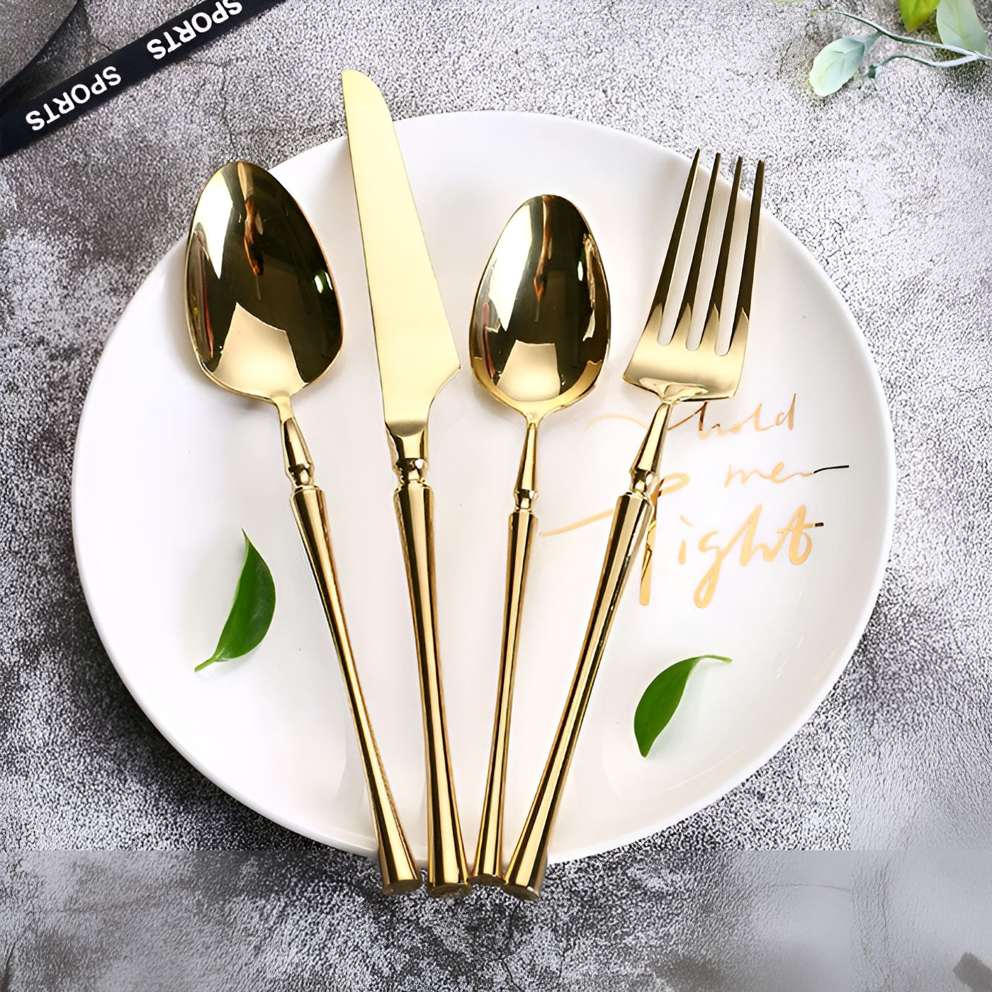Bestikksett i Rustfritt Stål (24 Deler) – Elegant og Slitesterkt | Perfekt for Stilfull Borddekking - Blanke Gull
