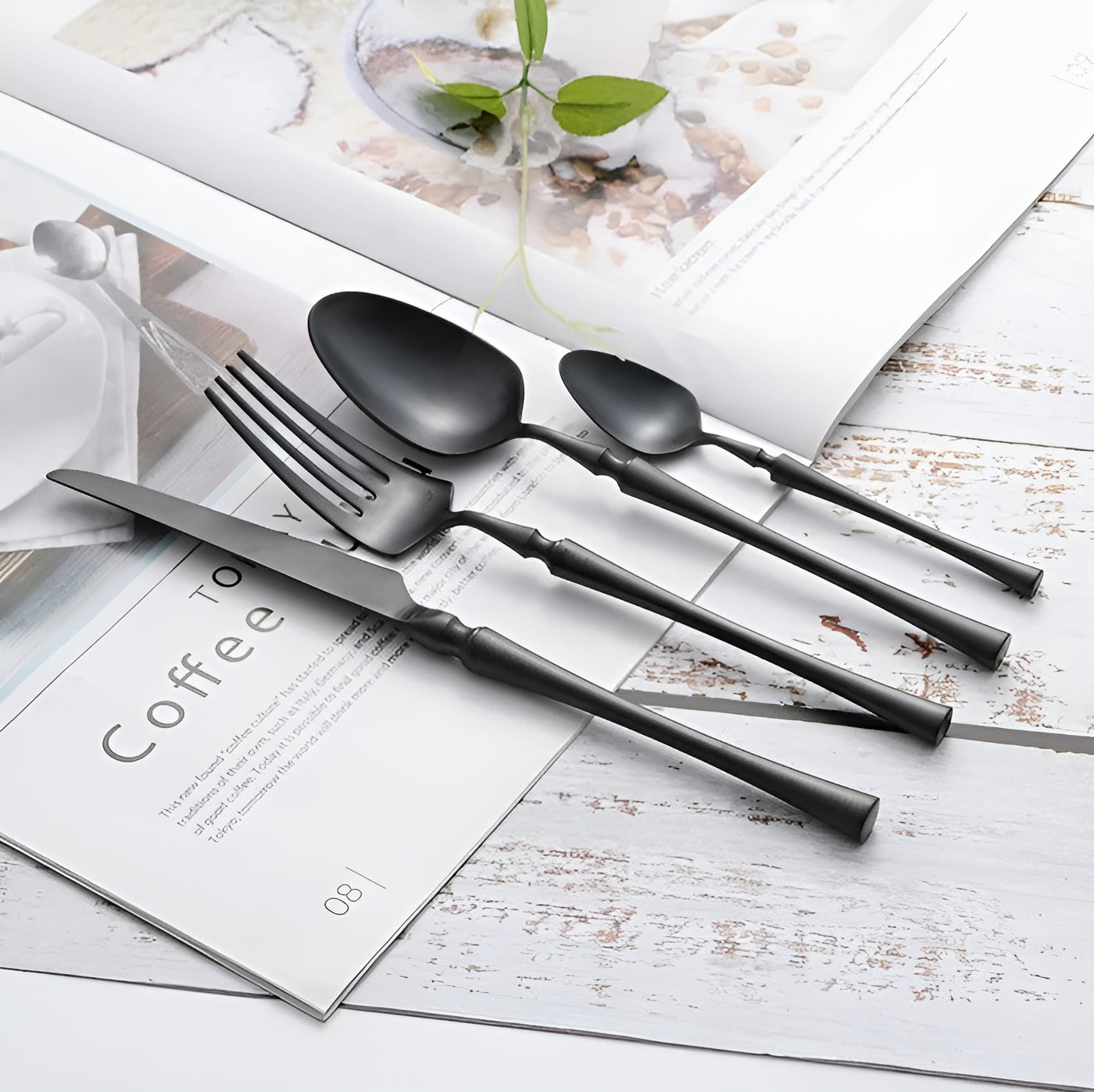 Bestikksett i Rustfritt Stål (24 Deler) – Elegant og Slitesterkt | Perfekt for Stilfull Borddekking - Bestikksett