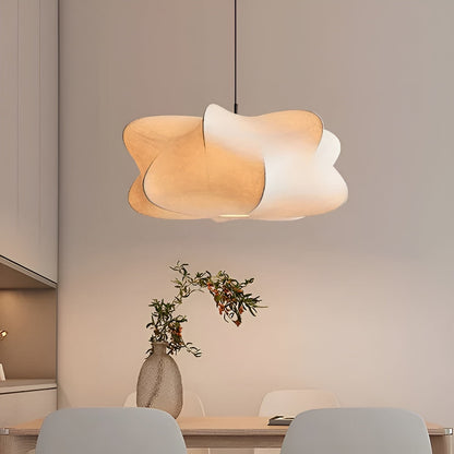 Silke Pendellampe – Elegant Wabi-Sabi Design | Mykt og Varmt Lys til Stue og Spiseområde
