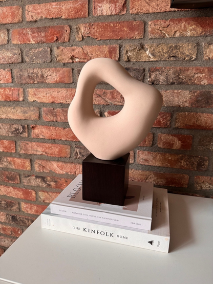 Abstrakt skulptur "Eternal Flow" – Moderne og elegant kunst