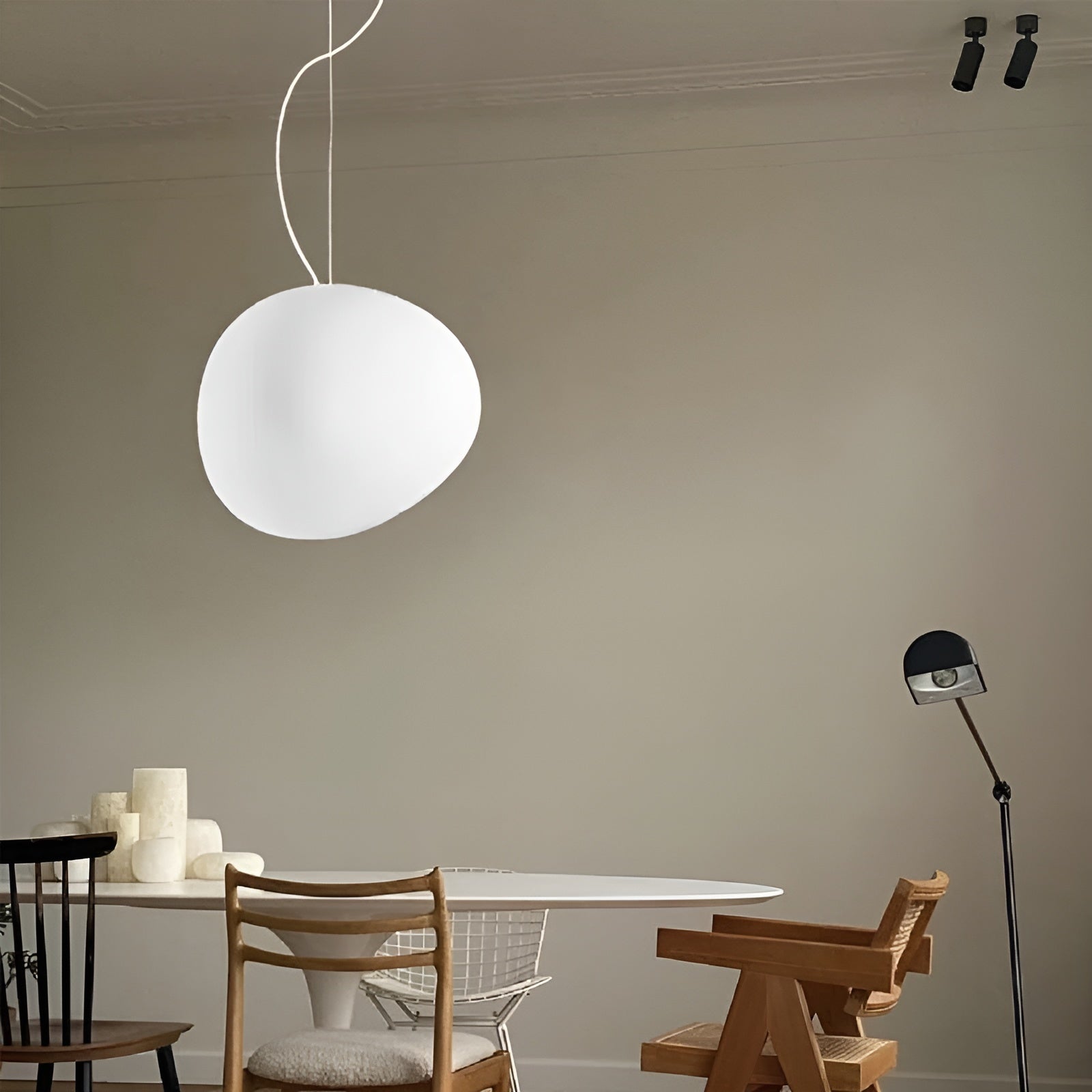 Taklampe I Steindesign – Matt Hvit Og Dekorativ | Perfekt For Moderne Hjem