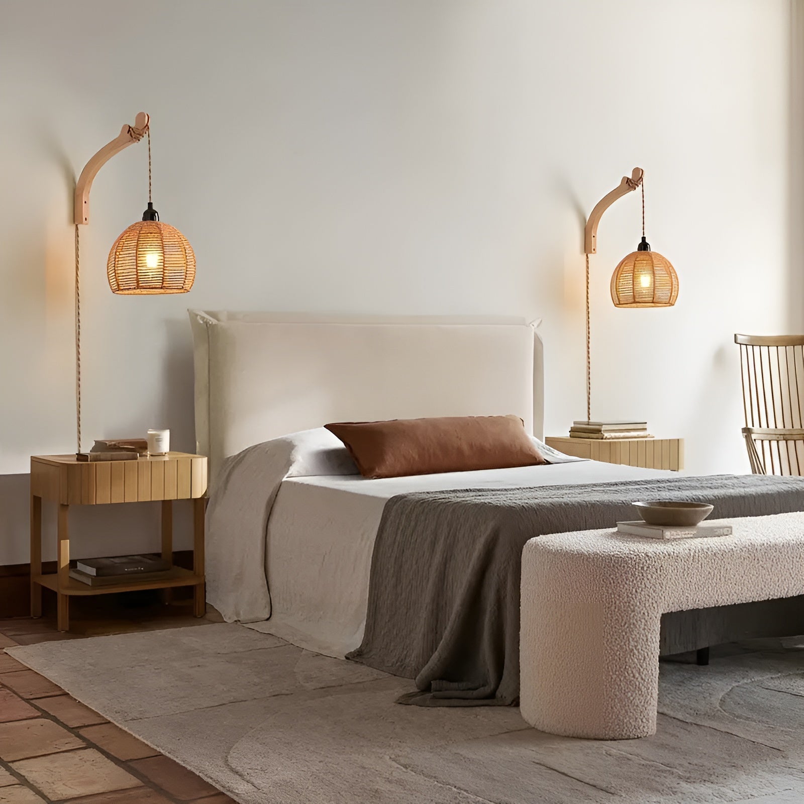 Vegglampe med Flettet Lampeskjerm – Naturlig og Koselig | Perfekt for Soverom og Gang