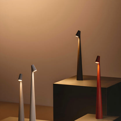 Bilde av Lucea Design Bordlampe – Italiensk Eleganse i Moderne Belysning fra Velisse