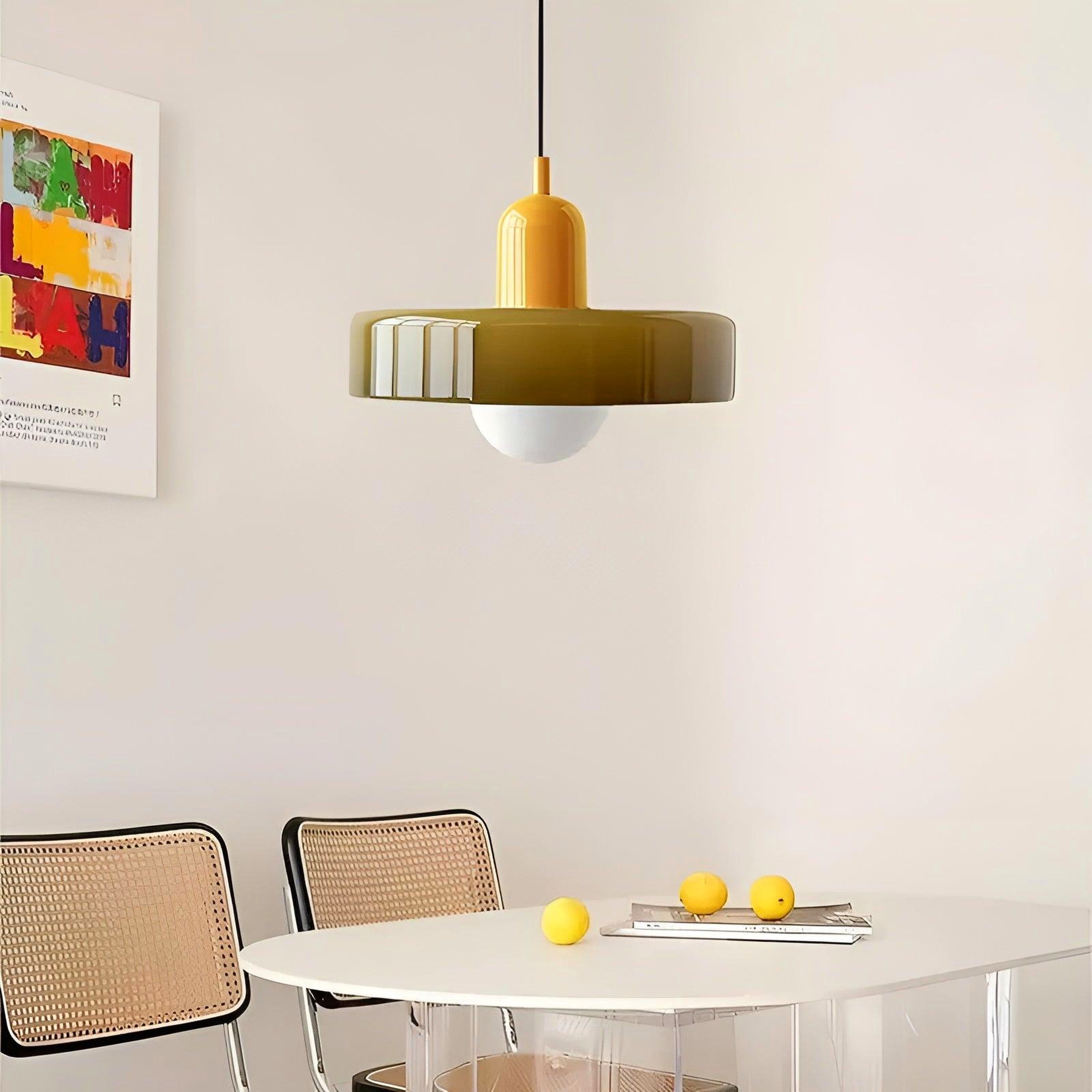 Bilde av Lysfjord Glasspendel – Moderne Eleganse i Tidløst Design fra Velisse
