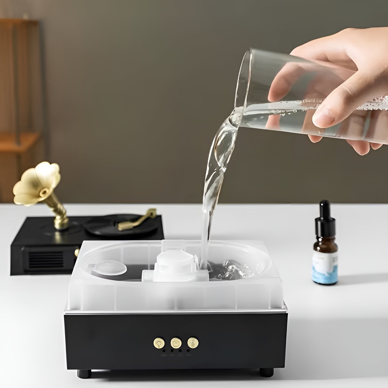 Aromadiffusor I Vintage-design – Dreiebart Tåkeutløp Og 7-farget Stemningsbelysning | Usb-luftfukter Med Timerfunksjon