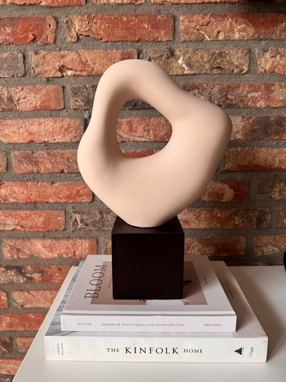 Abstrakt skulptur "Eternal Flow" – Moderne og elegant kunst