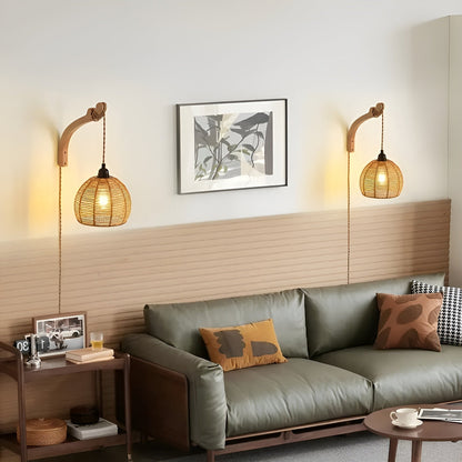 Vegglampe med Flettet Lampeskjerm – Naturlig og Koselig | Perfekt for Soverom og Gang
