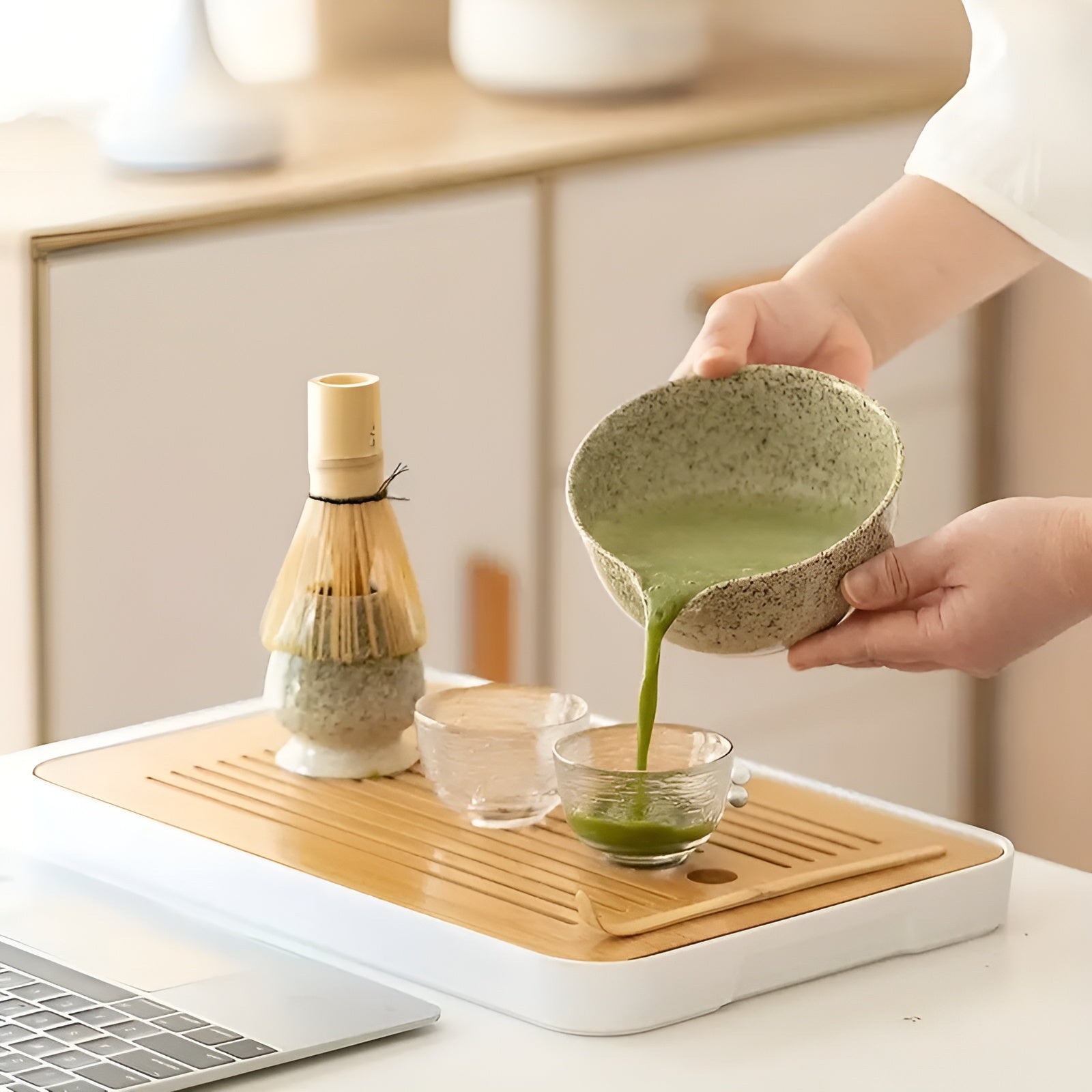 Matcha te-sett i keramikk – 4 deler med bolle og skje | Perfekt som gave og til te-seremonier