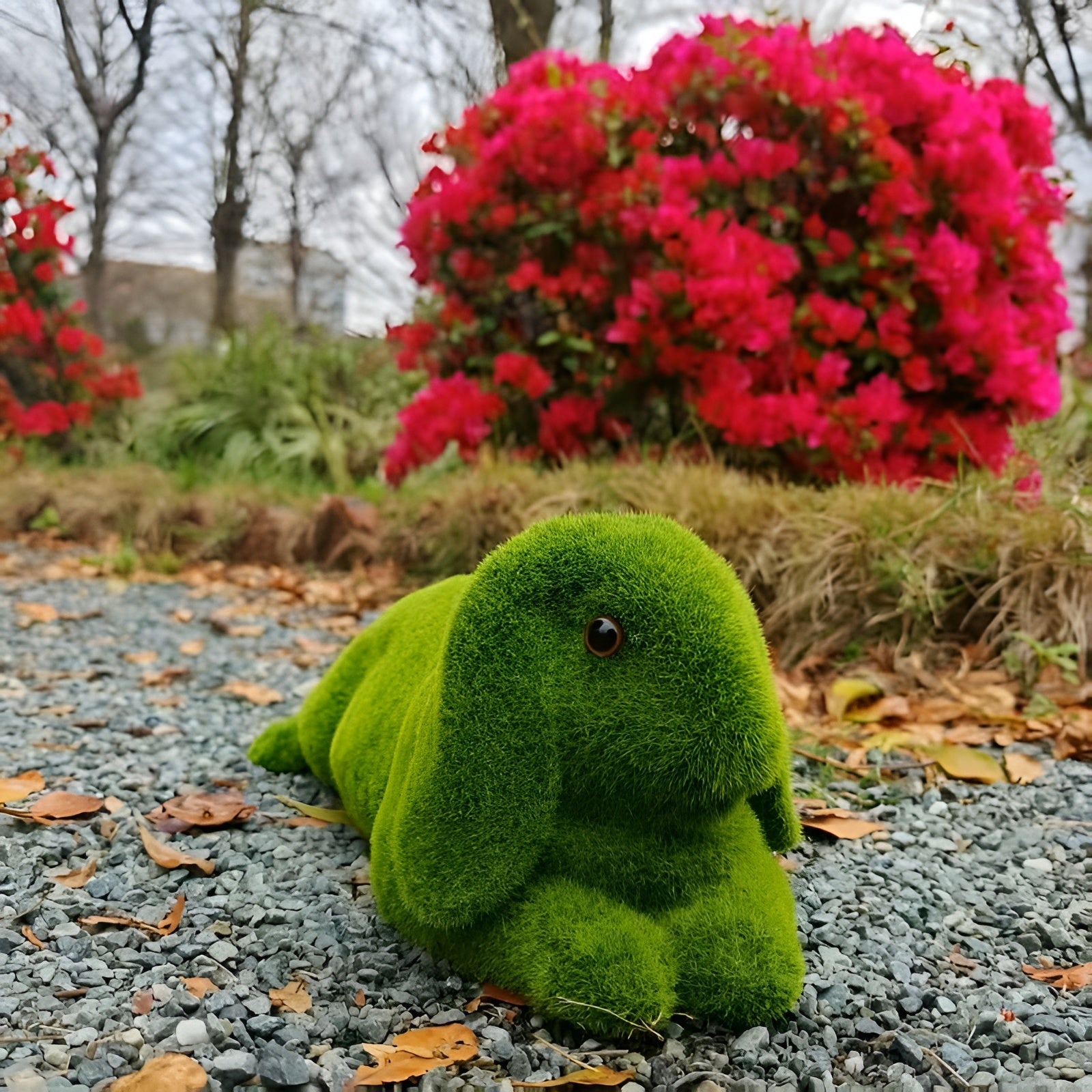 3d-statue Med Flokket Kanin – Påskeharepynt Av Grønn Kunstharpiks | Hagedekorasjon For Terrasse Plen Bonsai