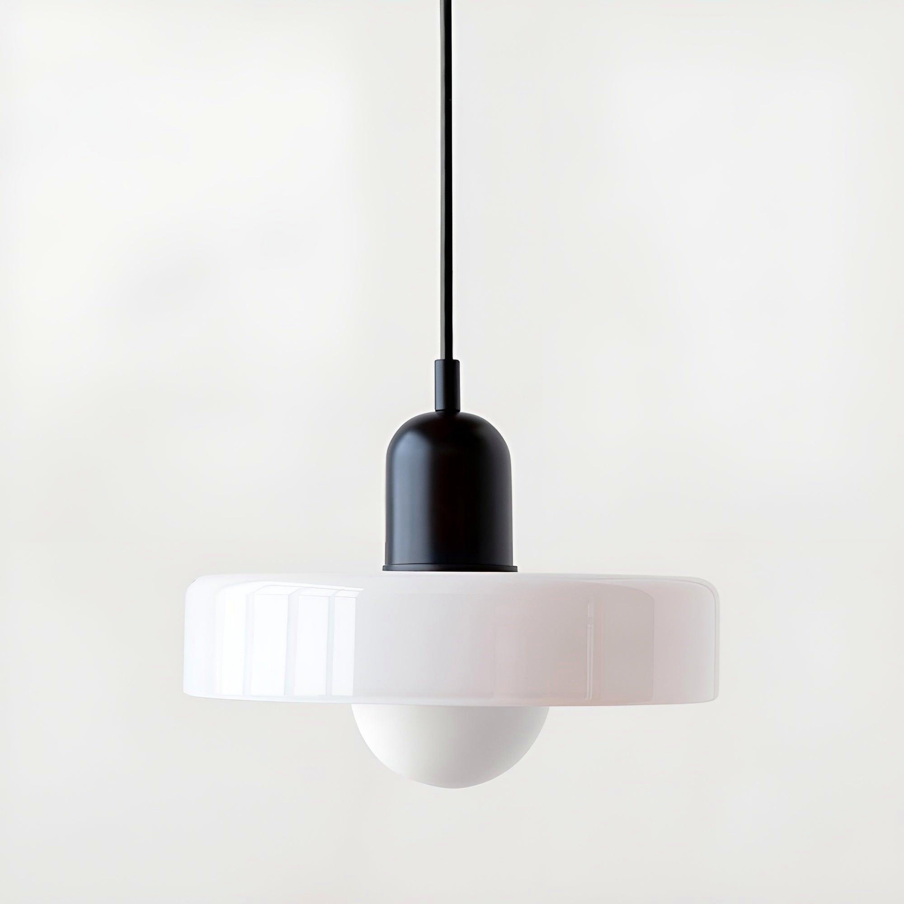 Bilde av Lysfjord Glasspendel – Moderne Eleganse i Tidløst Design fra Velisse