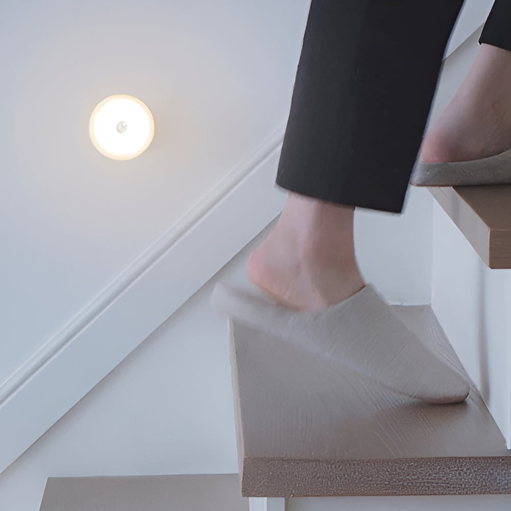 Rund LED-vegglampe med Bevegelsessensor – Trådløs og Oppladbar | Perfekt for Gang, Soverom og Trapp