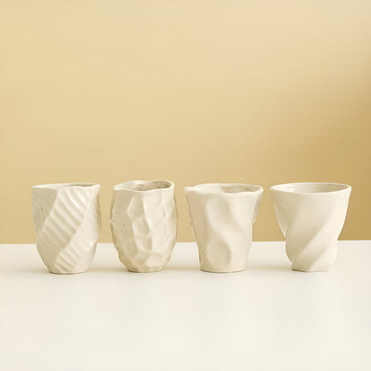 Sett Med 4 Keramiske Kopper I Rosa Og Kremhvit – Håndlagde Og Dekorative | Perfekte For Kjøkkenet Og Bordet