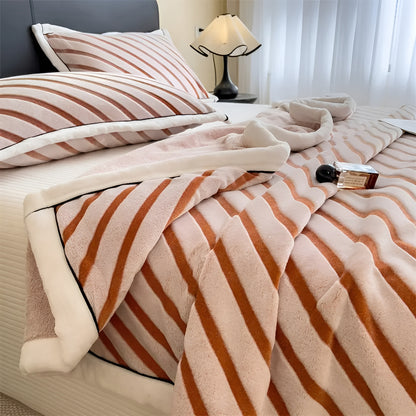 Mykt Koseteppe I Melkesammet – Varmt Og Behagelig | Perfekt For Høst Og Vinter