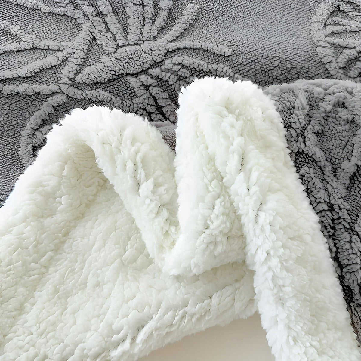 ButterflyDream Pledd – Stilig Brodert Sommerfuglpledd i Varm Fleece
