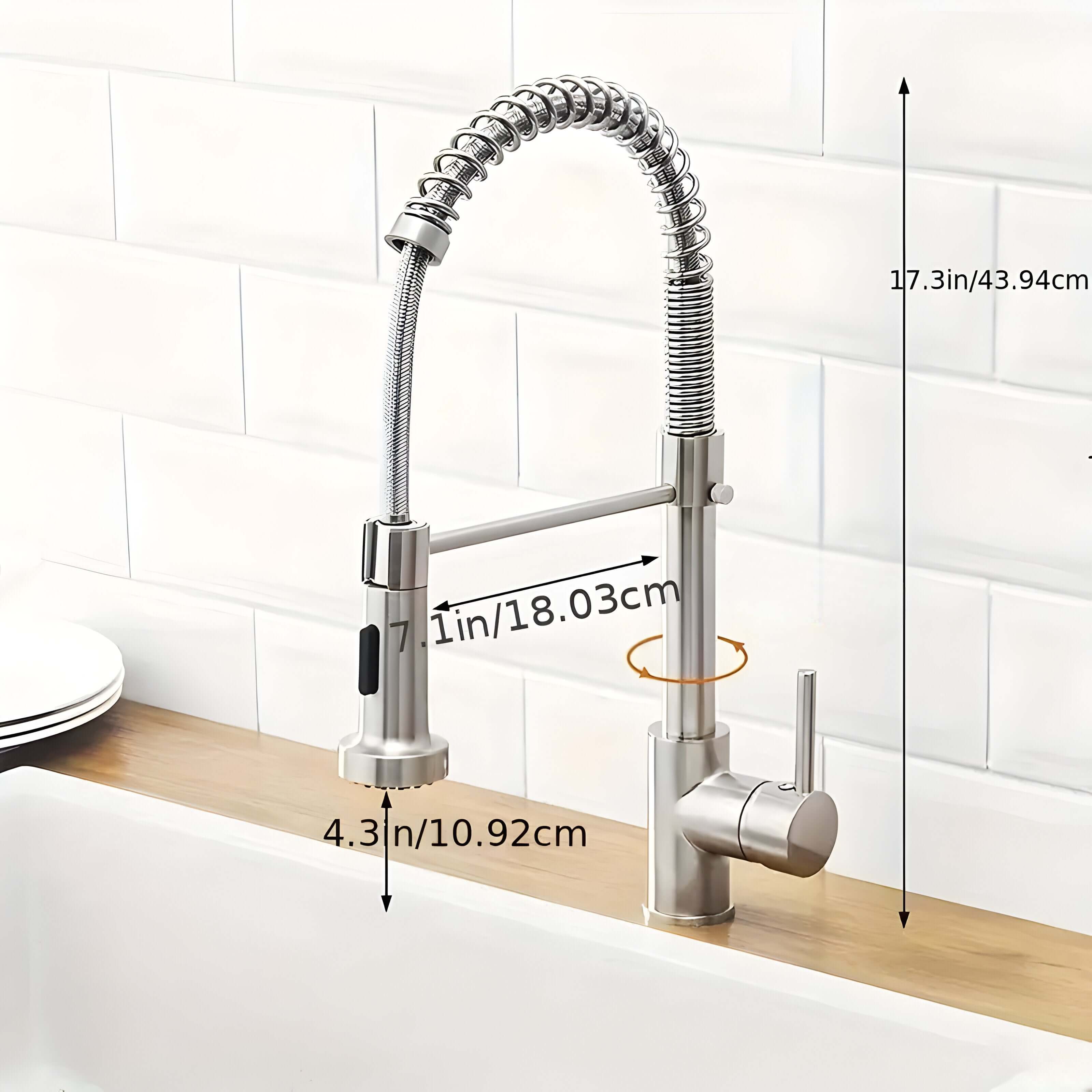 Rimelda – Kjøkkenkran med Utrekkbar Sprøyte (Børstet Stål)