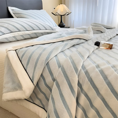 Mykt Koseteppe I Melkesammet – Varmt Og Behagelig | Perfekt For Høst Og Vinter