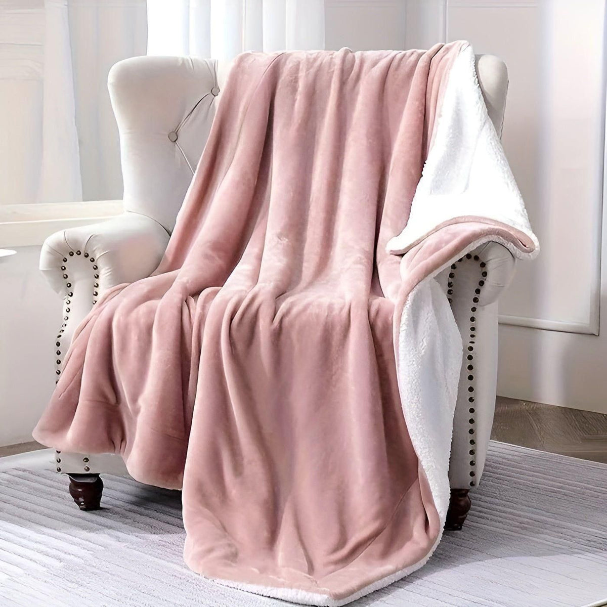 PlushWarm Pledd – Mykt Fleecepledd for Vinteren