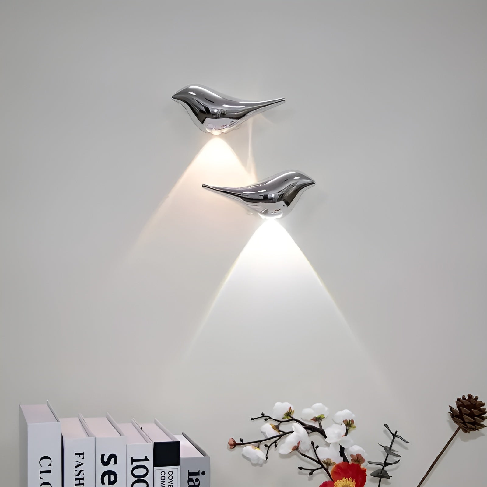 Vegglampe i fugledesign – Med bevegelsessensor | Justerbar lysfarge og lysstyrke